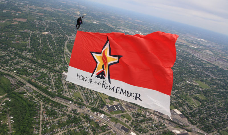 honor and remember, gold star, veteran, skydive