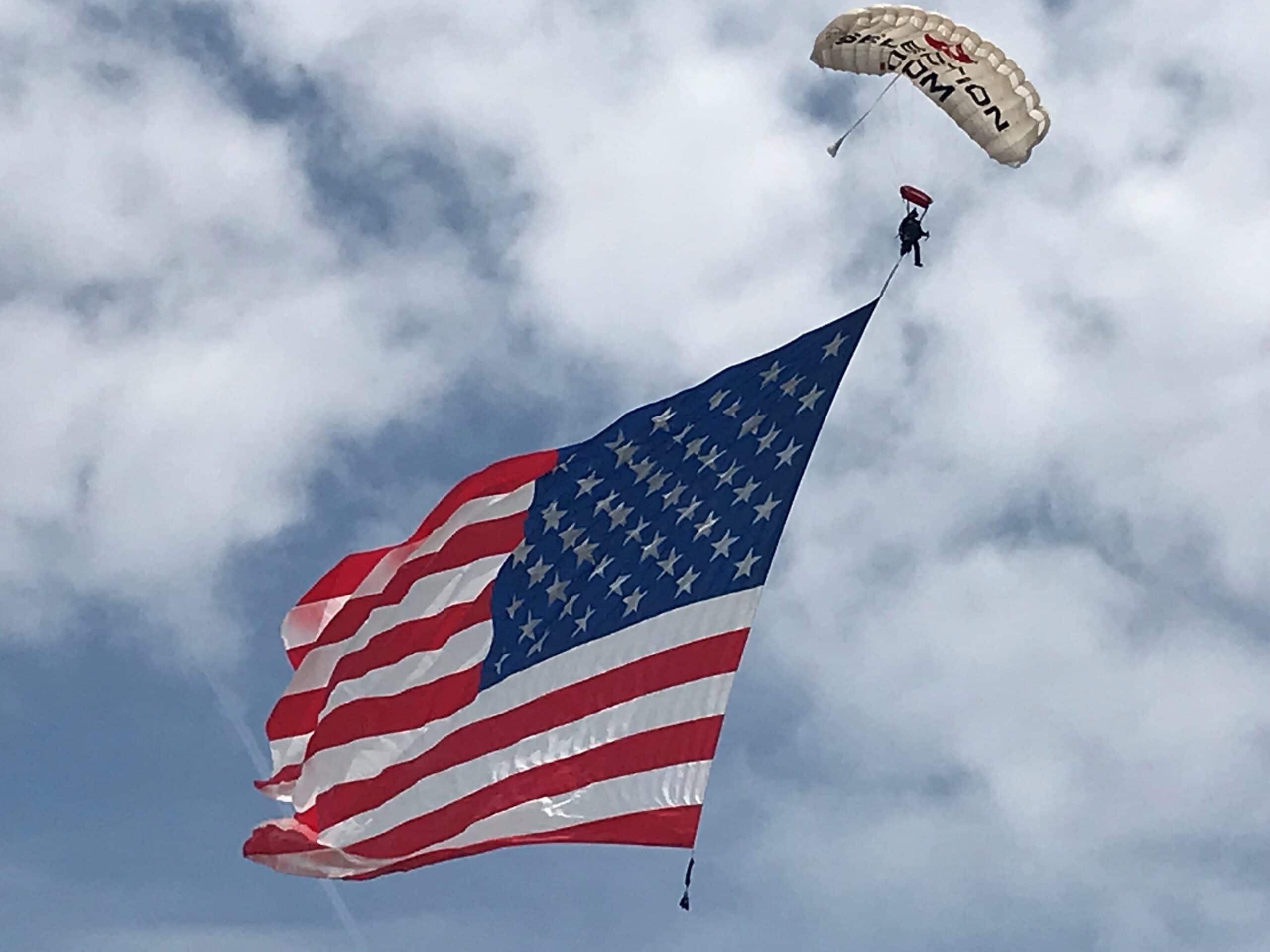 Team Fastrax Skydivers To Entertain Spectators At 2019 Military Bowl
