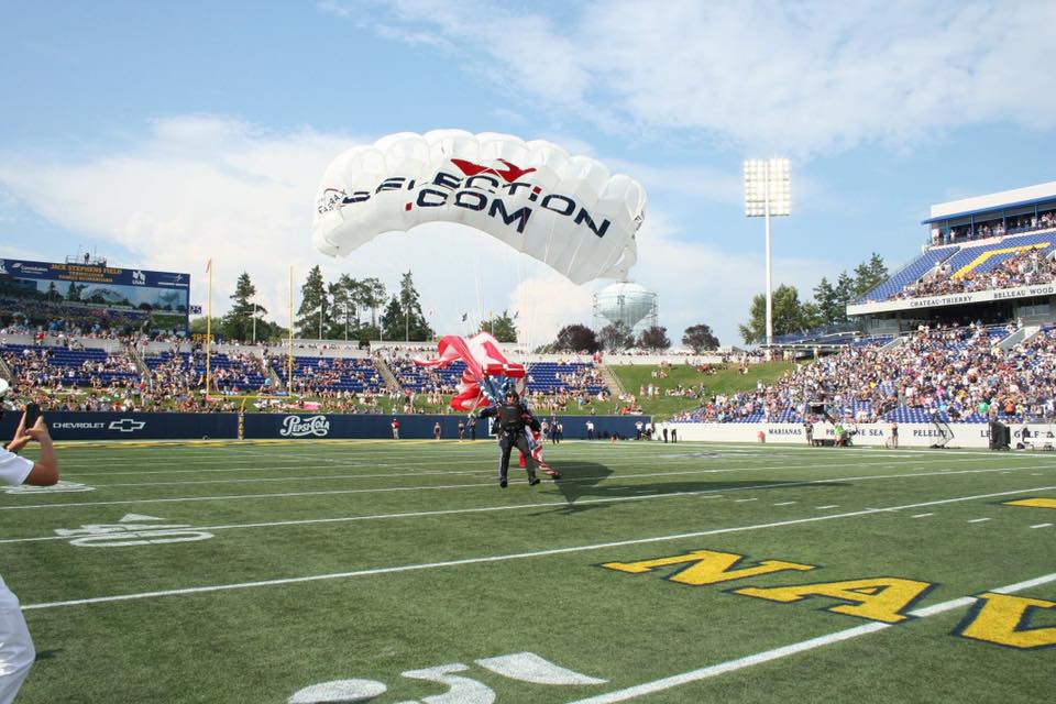 Navy Football Fans Will Be Treated to a Special Patriotic Skydive