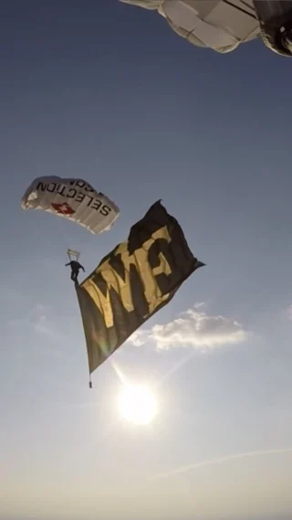 Fastrax was honored to kick off the Deacs’ football season in Winston-Salem tonight for @wakefootball ‘s season-opening victory! 🏈 🪂  Congrats, Deacs! #skydiving #entertainment #football #ontimeontarget #godeacs